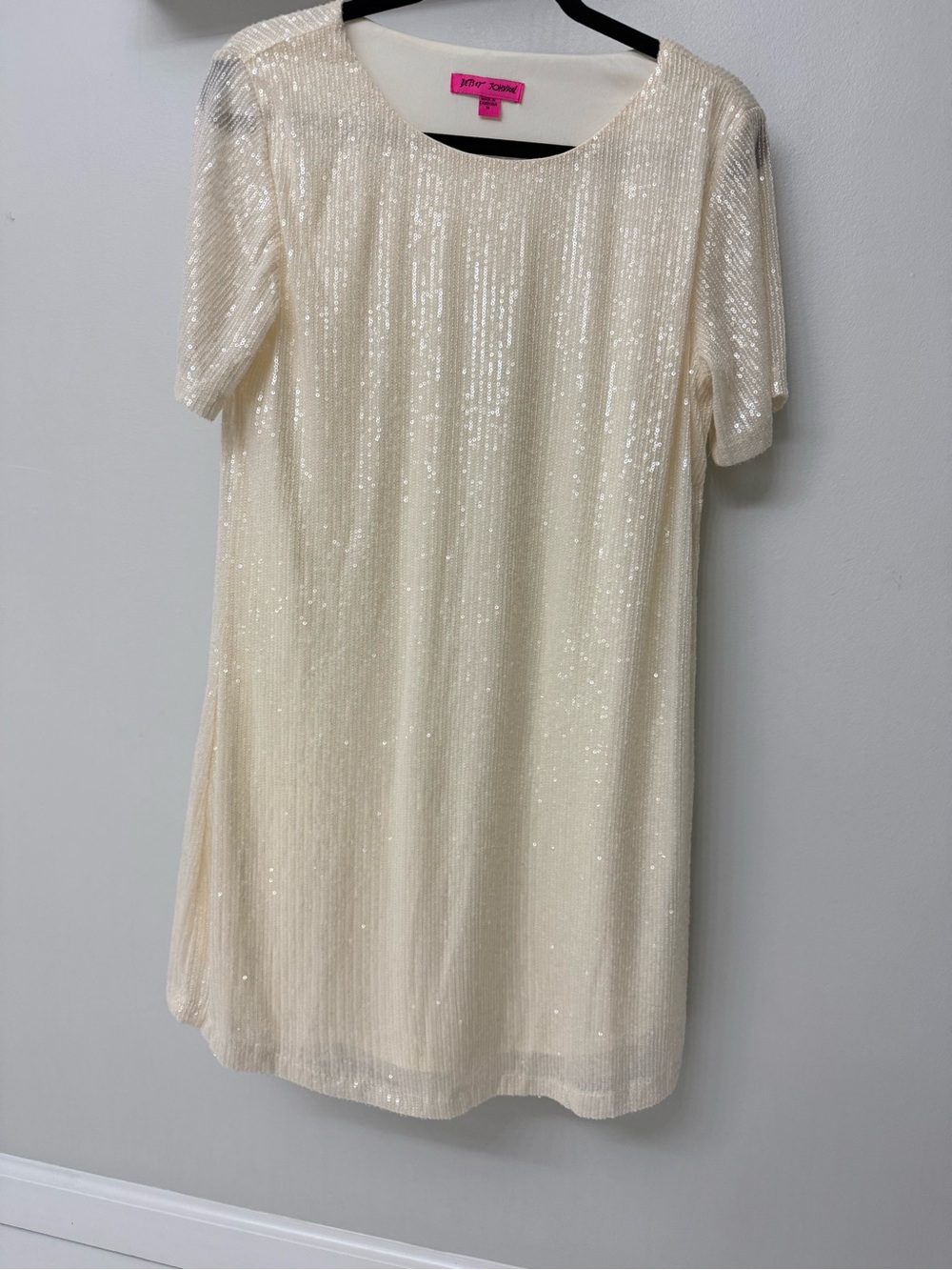 Betsey Johnson Ivory Sequin Short Sleeve Shift Dress